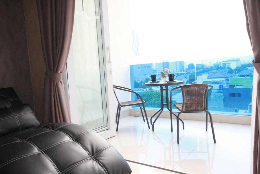 Harvia Suites Kebon Jeruk Jakarta Buitenkant foto