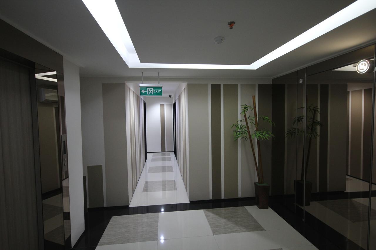 Harvia Suites Kebon Jeruk Jakarta Buitenkant foto