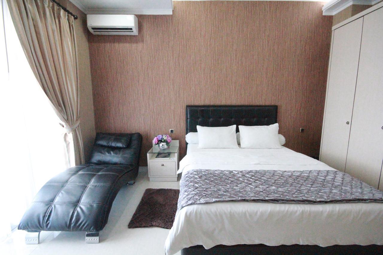 Harvia Suites Kebon Jeruk Jakarta Buitenkant foto
