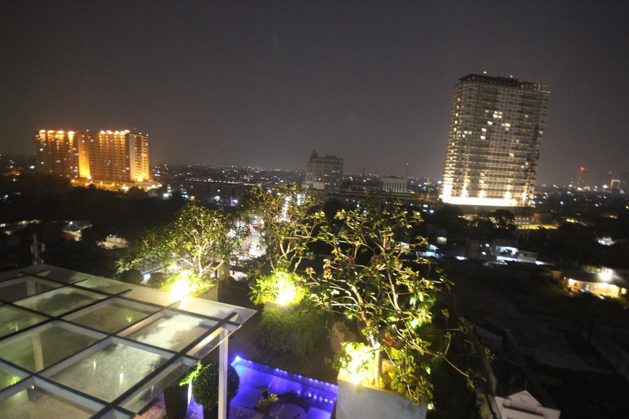 Harvia Suites Kebon Jeruk Jakarta Buitenkant foto