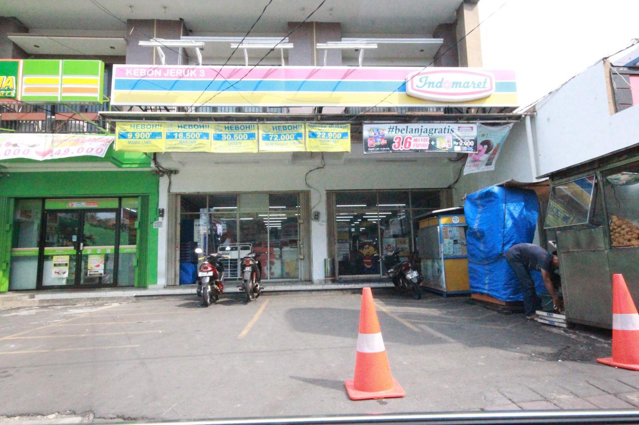 Harvia Suites Kebon Jeruk Jakarta Buitenkant foto