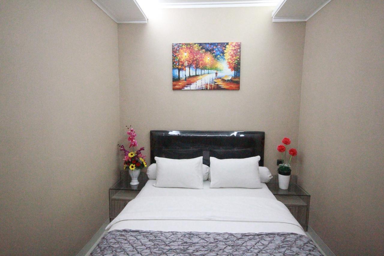 Harvia Suites Kebon Jeruk Jakarta Buitenkant foto