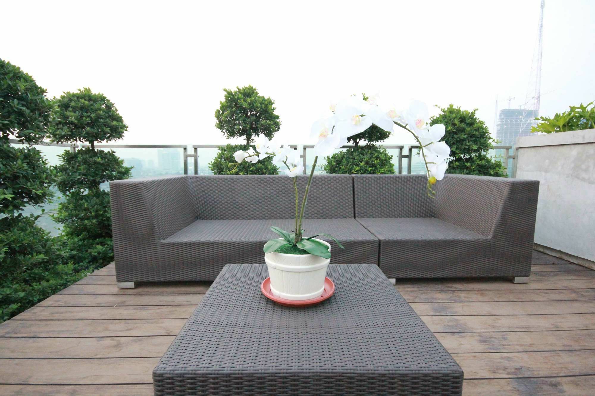 Harvia Suites Kebon Jeruk Jakarta Buitenkant foto